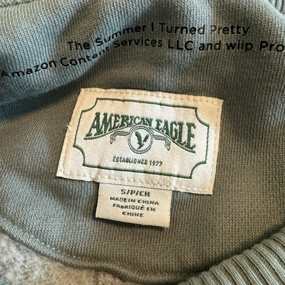 American Eagle Oversized “The Summer I Turned Pretty” Sweatshirt - Picture 2 of 2